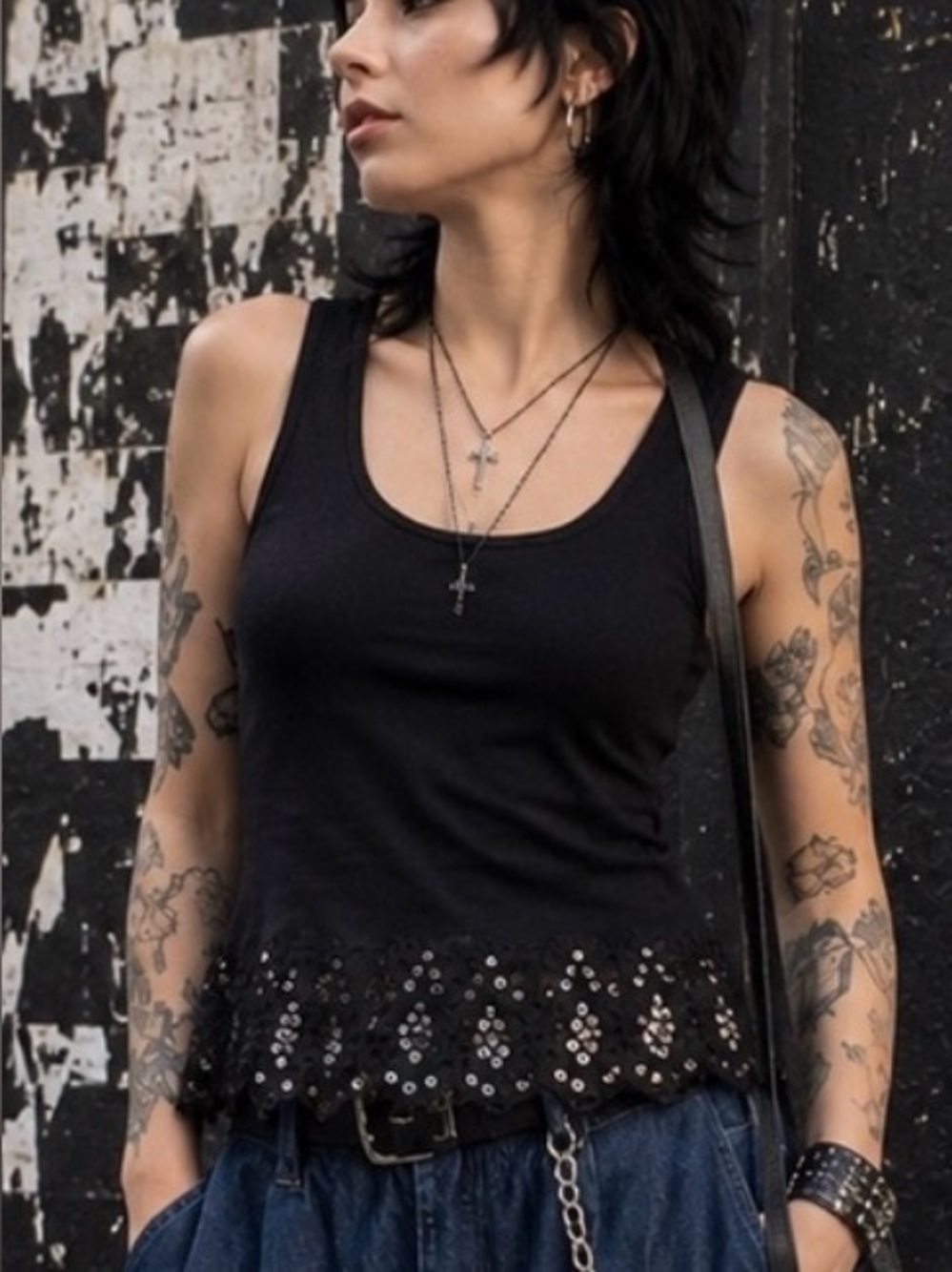 🖤 Los Angeles Clothing Y2K Sequin Hem Ribbed Tank | Medium
